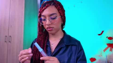 Sofia online show from 02.14.25