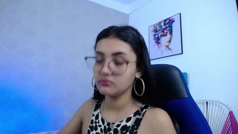 Sofia online show from 11.23.25