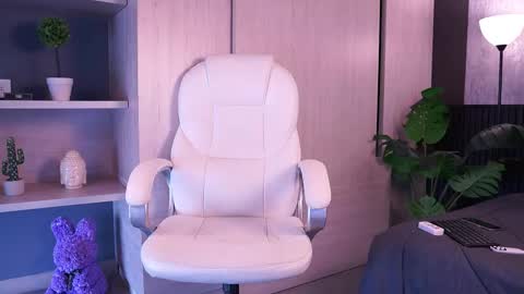 Sofia online show from 02.04.26