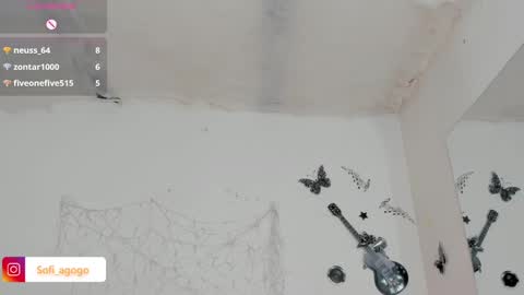 sofiacruz16 online show from 03.08.25