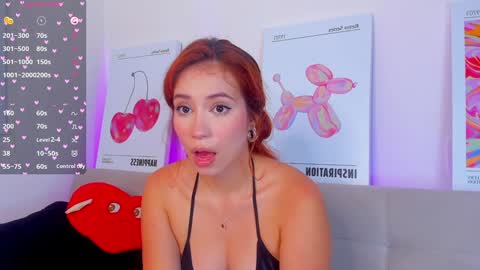 Snapshot of sofiaferrerx chatting on 01.27.25 SOFA FERRER online show from 01.27.25