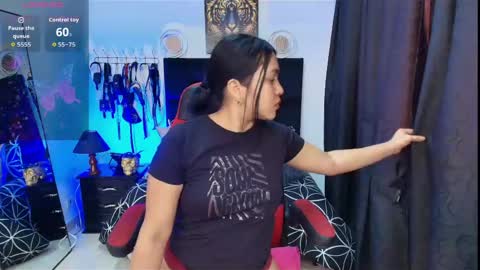 Snapshot of sofiaflores98 chatting on 05.19.26 Sofia online show from 05.19.26