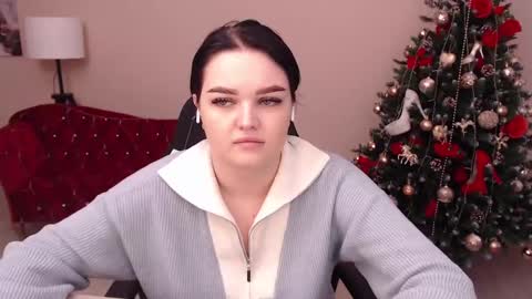 SofiaJohanes online show from 12.24.24