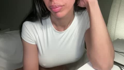 Snapshot of sofiakhanxo chatting on 11.17.25 Sofiiiiiia Baby online show from 11.17.25