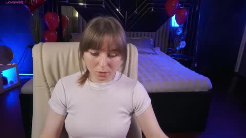 SofiaLuxuryy online show from 02.15.26
