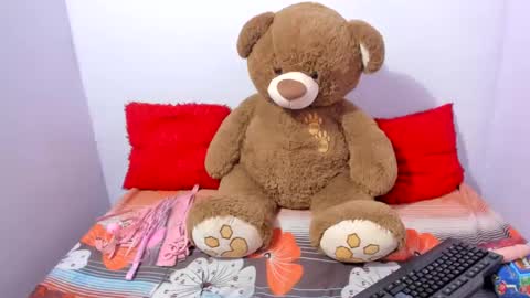 sofii milk online show from 12.02.24