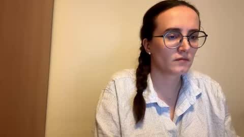 Sofia online show from 03.12.26