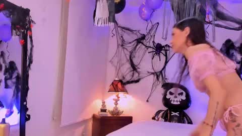 Sofia  Help me reach 5K followers  online show from 10.09.25
