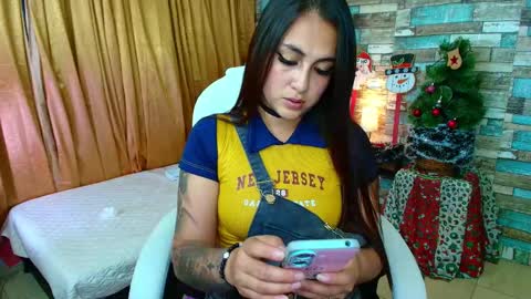 Snapshot of sofiasex92 chatting on 12.13.24 Sofia online show from 12.13.24