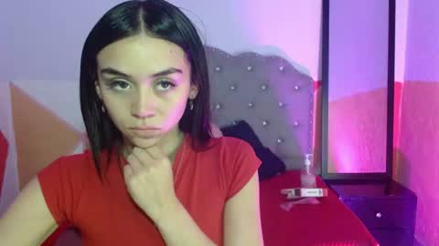 Snapshot of sofiaspring chatting on 06.29.26 Sofia online show from 06.29.26