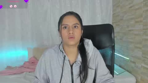 Danna Sofia online show from 03.12.25