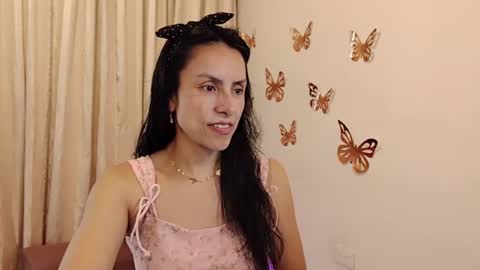 Sofi Bella online show from 06.22.26