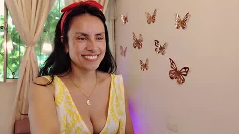 Sofi Bella online show from 06.23.26