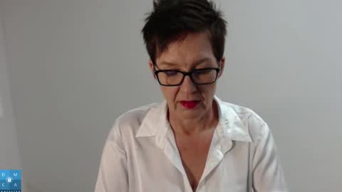 Sofie Velvet online show from 11.28.25