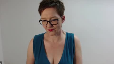 Snapshot of sofie_velvet chatting on 02.10.26 Sofie Velvet online show from 02.10.26