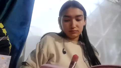 Snapshot of sofii_cute01 chatting on 02.21.25 sofii_cute01 online show from 02.21.25