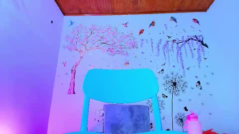 Snapshot of sofiia_diiaz chatting on 10.23.25 Sofa Daz online show from 10.23.25