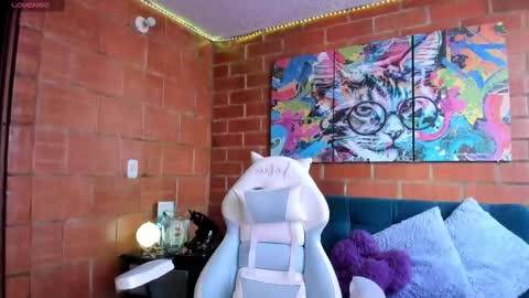 Sofi. G online show from 01.15.25