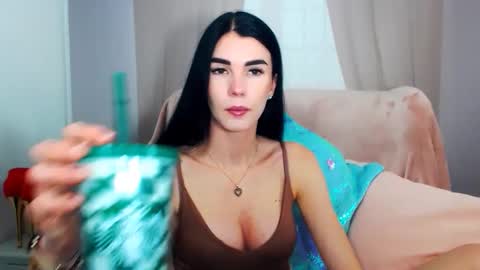 Snapshot of sofiiadream chatting on 11.17.25 sofiiadream online show from 11.17.25