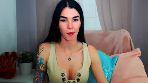 Snapshot of sofiiadream chatting on 12.14.25 sofiiadream online show from 12.14.25