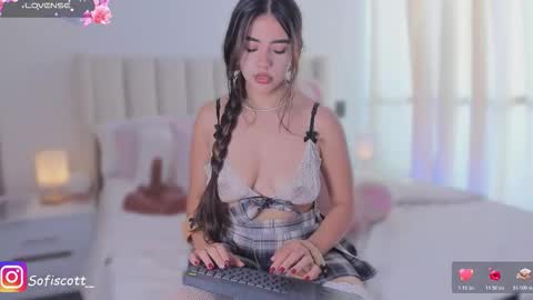 Snapshot of sofiscott_ chatting on 12.15.25 Sofia online show from 12.15.25