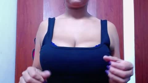 Snapshot of soft_fetish chatting on 11.16.25 Camila M online show from 11.16.25