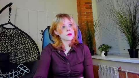 Snapshot of softflame chatting on 11.27.25 softflame online show from 11.27.25