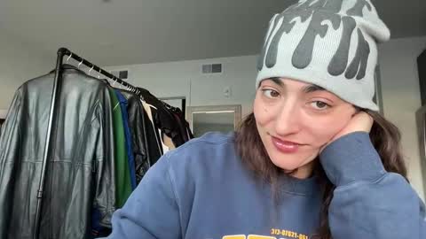 Soft Heat Maria online show from 12.20.25