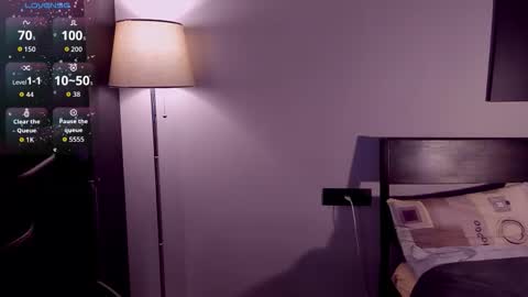 Snapshot of softt_kitty chatting on 11.06.25 Emily online show from 11.06.25