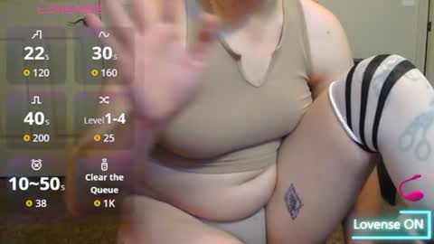 Snapshot of softtboyfriend chatting on 11.22.25 Day online show from 11.22.25