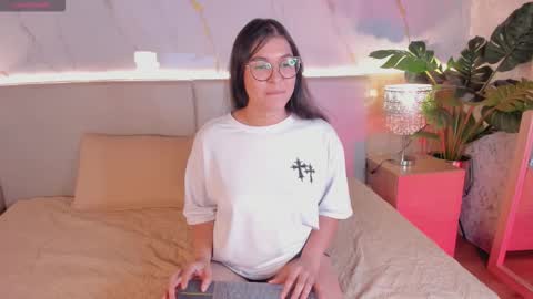 sofy_castroo online show from 11.22.25