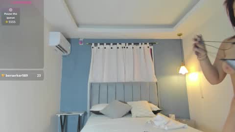 Snapshot of sofy_star_ chatting on 02.05.26 Laura online show from 02.05.26