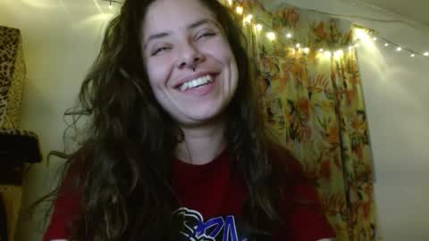 Snapshot of soka_lovers_04_ chatting on 11.27.25 Sofia online show from 11.27.25