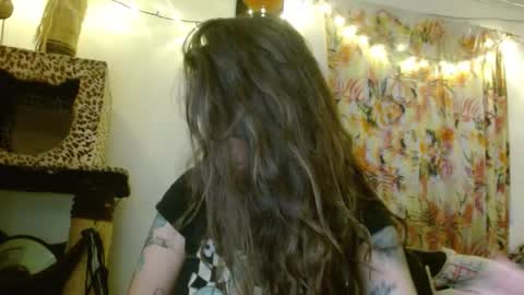 Snapshot of soka_lovers_04_ chatting on 12.01.25 Sofia online show from 12.01.25