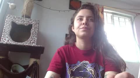 Snapshot of soka_lovers_04_ chatting on 12.19.25 Sofia online show from 12.19.25