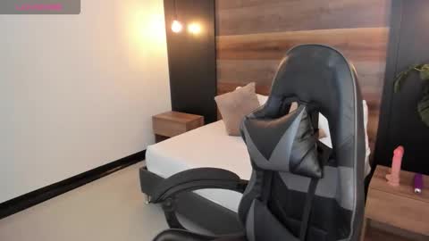 V A L E R I A online show from 10.27.25