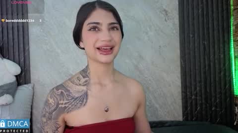 Snapshot of solbeaumont chatting on 10.29.25 Sol online show from 10.29.25