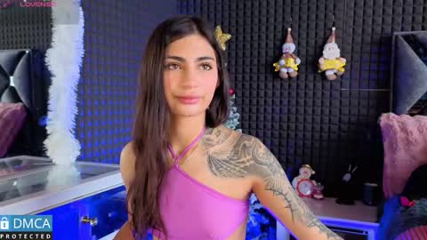 Snapshot of solbeaumont chatting on 11.27.25 Sol online show from 11.27.25