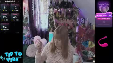 solesticia online show from 02.17.25