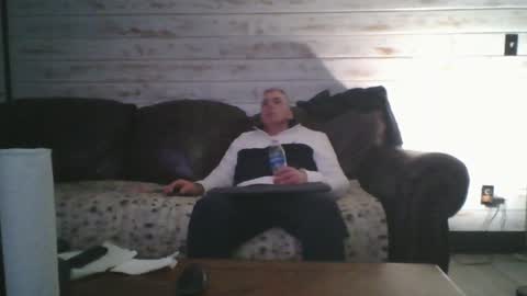 Snapshot of solodolo2020 chatting on 12.24.24 I love watching beautiful women play with themselves online show from 12.24.24