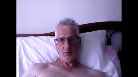 Snapshot of soloman1969 chatting on 12.16.25 Soloman online show from 12.16.25