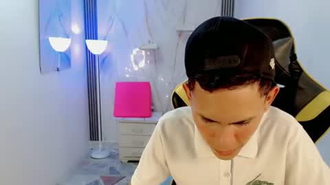 ESTEBAN online show from 07.03.26