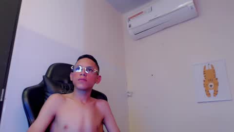 ESTEBAN online show from 08.03.26