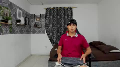 son_hades online show from 11.03.25