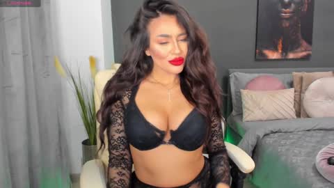 Sonia  Rey online show from 02.02.25