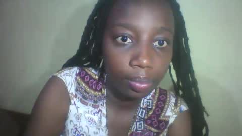 Snapshot of sonnie_is_pretty chatting on 05.28.26 sonnie_is_pretty online show from 05.28.26