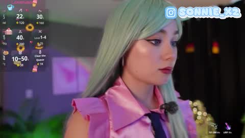 Snapshot of sonnie_mami chatting on 10.06.25 Sonnie online show from 10.06.25