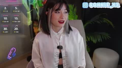 Snapshot of sonnie_mami chatting on 10.21.25 Sonnie online show from 10.21.25