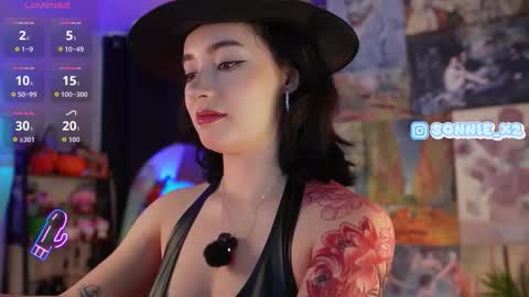 Snapshot of sonnie_mami chatting on 10.29.25 Sonnie online show from 10.29.25