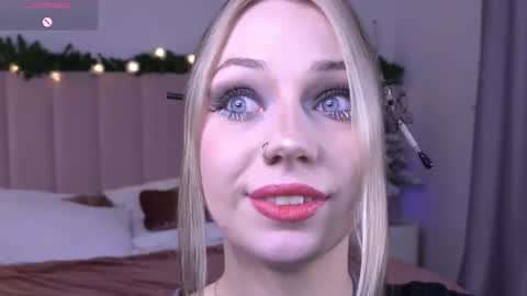 Your ghost wife online show from 12.22.25